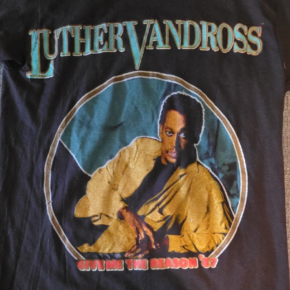 Vintage Luther Vandross Tour of 1987 Black Graphic T-Shirt.